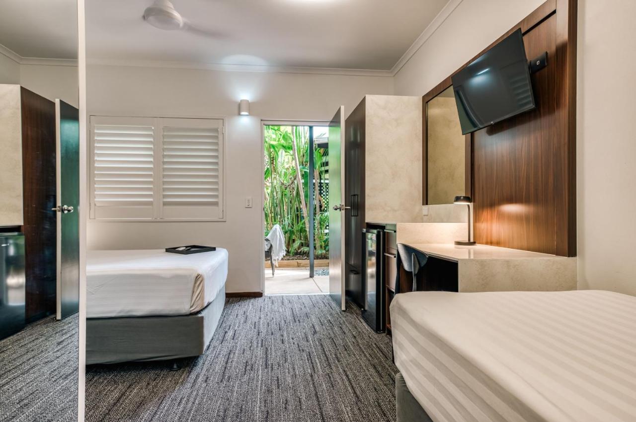 Palms City Resort Darwin Bagian luar foto