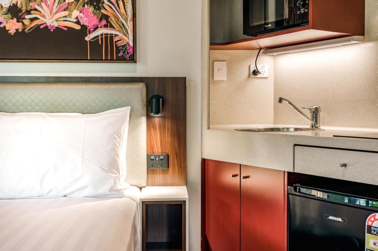 Palms City Resort Darwin Bagian luar foto